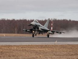 Ein Eurofighter der Mission VAPB 2020/21 startet von der Ämari Air Base in Estland. Foto: Bundeswehr/Sebastian Spindler