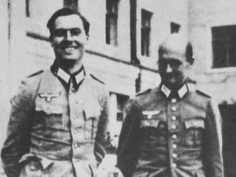 Oberst i.G. Claus Schenk Graf von Stauffenberg und Oberst i.G Albrecht Ritter Mertz von Quirnheim, einer der Mitverschwörer vom 20. Juli 1944. Foto: Wikimedia/Aus der Dauerausstellung „Deutsche Militärgeschichte 1867 bis heute“ in der Abt. Militärarchiv Freiburg i. Breisgau 