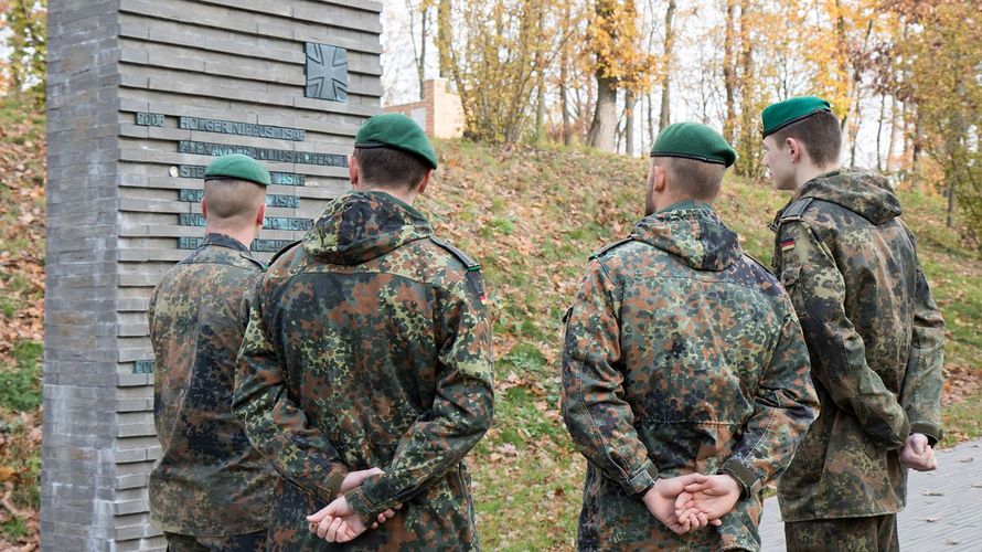 Im Wald der Erinnerung wird der Toten der Auslandseinsätze der Bundeswehr gedacht. Foto: DBwV/Hepner