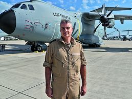 Hauptmann Michael M.* war als Pilot des A400M an der Evakuierungsoperation beteiligt. Foto: Bundeswehr/Otte