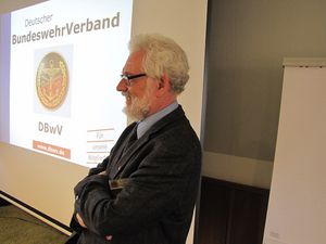 Ein Forum des Austausches, das auch in Zukunft geboten wird - so bilanzierte Landesvorsitzender Sohst am Ende der Tagung Foto: DBwV/Arleth