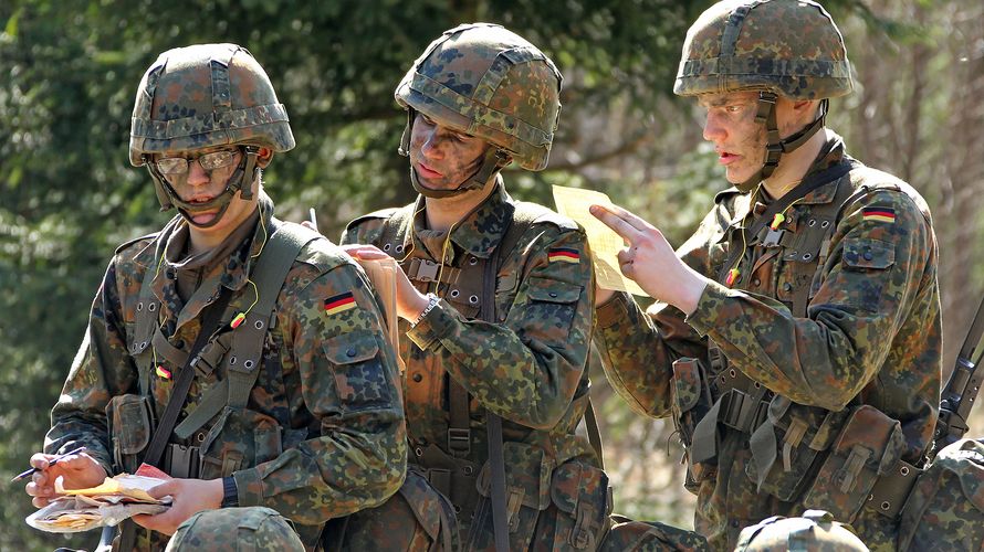 Wehrpflichtige im März 2011: Sie gehörten zu den letzten, die einberufen wurden. Kurz darauf wurde die Wehrpflicht ausgesetzt. Foto: Bundeswehr/Sebastian Wilke