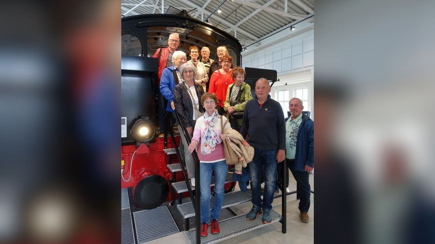 Mit der Geschichte der Dampflokomotive befasste sich die SKERH Schmalkalden-Meinigen bei ihrem Besuch in der Dampflok Erlebniswelt. Foto: Uwe Hösel