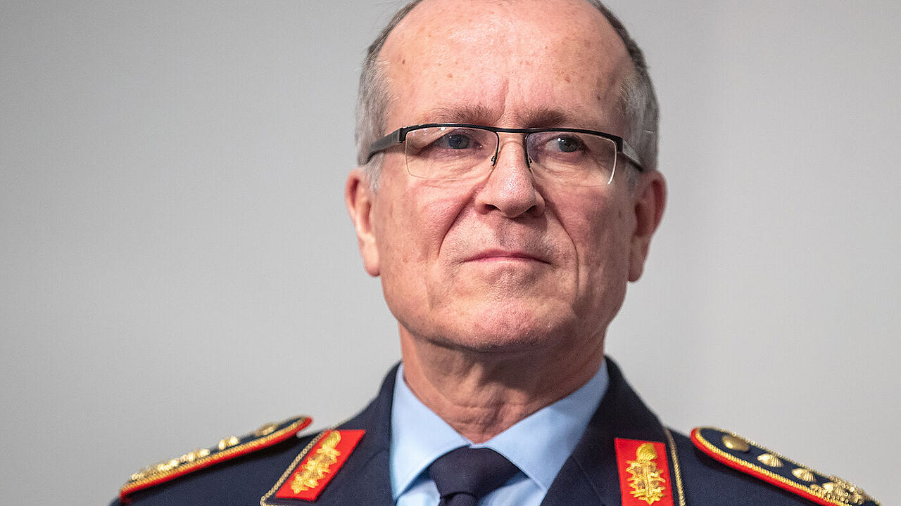 Generalleutnant Ludwig Leinhos wurde im Untersuchungsausschuss zur "Berateraffäre" angehört. Foto: dpa