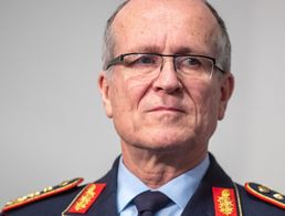 Generalleutnant Ludwig Leinhos wurde im Untersuchungsausschuss zur "Berateraffäre" angehört. Foto: dpa