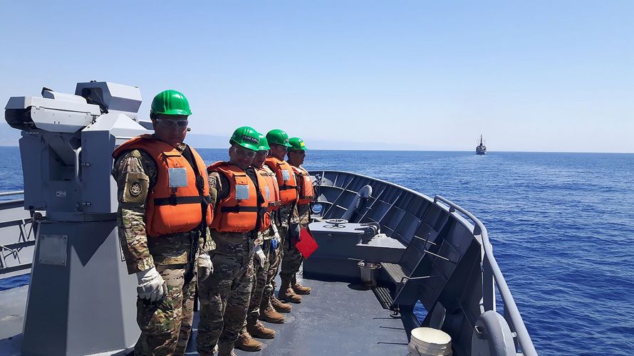 Vor der Küste Libanons: Libanesische Soldaten werden von deutschen Kameraden des Ausbilsdungskommandos Libanon trainiert. Foto: Bundeswehr/PAO UNIFIL