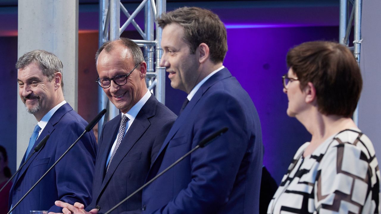 Die neuen Koalitionäre: Markus Söder (CSU), Friedrich Merz (CDU), Lars Klingbeil und Saskia Esken (SPD; v.l.). Foto: Picture Alliance