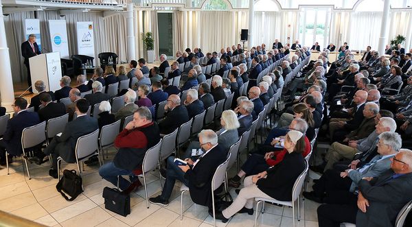 Von großem Interesse an der Veranstaltung zeugen die zahlreichen Gäste. Foto: DBwV/Henning