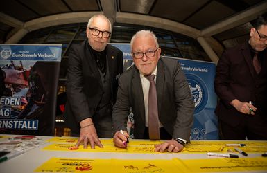 Wolfgang Hellmich, Sprecher der AG Sicherheits- und Verteidigungspolitik in der SPD. Foto: DBwV/Yann Bombeke