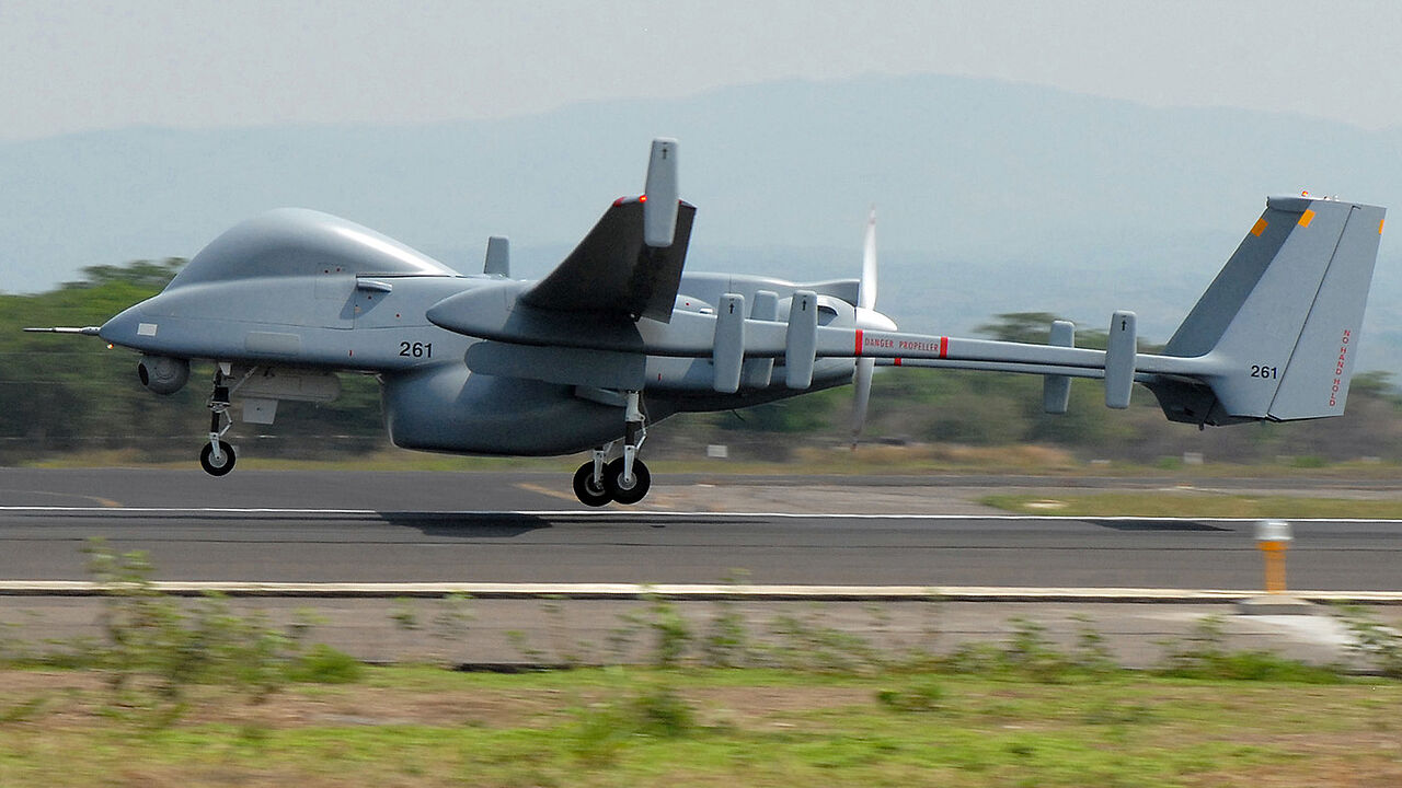 Die Bundeswehr wird  israelische Kampfdrohnen des Typs "Heron TP" anmieten Foto: dpa