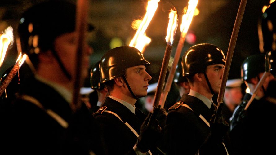 Der Große Zapfenstreich ist eine der öffentlichkeitswirksamsten Traditionen der Bundeswehr. Er  ist nicht nur ihr höchstes Zeremoniell, sondern auch ihre höchste Würdigung und geht bis auf die Zeit der Landsknechte zurück Foto: Bundeswehr