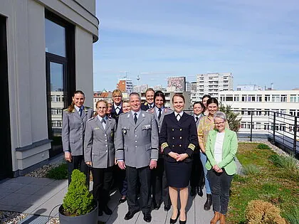 Rund zehn Frauen trafen sich zur konstituierenden Sitzung der Projektgruppe „Projektgruppe Gleichstellungsbeauftragte/Gleichstellungsvertrauensfrauen und Transgender". Foto: DBwV/Eva Krämer