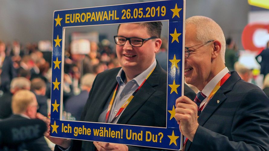 Alle politischen Farben in Deutschland – hier die Union – ermuntern ihre Anhänger, bei der Europawahl ihre Stimme abzugeben. Foto: picture alliance/nordphoto