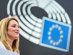 Die Malteserin Roberta Metsola ist neue Präsidentin des Europaparlaments. Die 43-Jährige gilt als vehemente Verfechterin der Rechtsstaatsprinzipien und Kämpferin gegen Korruption. Foto: Roberta Metsola/Twitter