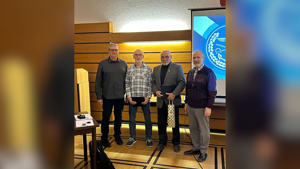 Mitgliederehrung bei der Kameradschaft Ehemalige, Reservisten, Hinterbliebene (KERH). Vorsitzender Michael Hochmuth, Horst Wagner, Ingo Windpfennig und Manfred Nieland (Stv. Vorsitzender). Foto: KERH Idar-Oberstein
