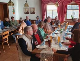 Mit der Teilnahme von 30 Mitgliedern und Gästen am Weißwurstfrühstück ist der Jahresauftakt der KERH gelungen. Foto: Carina Rother