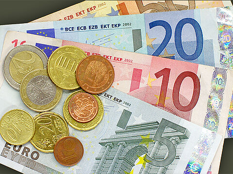 Auch die Bundeswehr muss sich dem verschärften Kampf um Talente stellen - natürlich geht es dabei auch ums Geld 