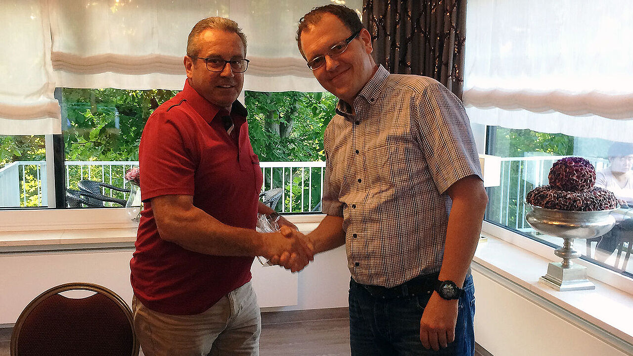 Standortbeauftragter Clemens Kilb (li) wurde nach langjähriger Tätigkeit durch den Landesgeschäftsführer verabschiedet. Foto: DBwV LV West