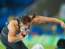 Kugelstoßerin und Sportsoldatin Stabsunteroffizier (FA) Christina Schwanitz im Wettkampf während der Olympischen Spiele 2016 in Rio de Janeiro Foto: Bundeswehr