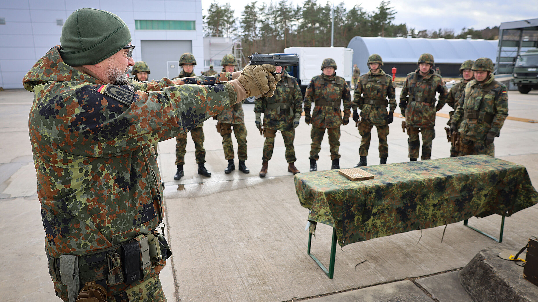 Reservisten der Heimatschutzkompanie "Schwäbische Alb" bei einer Übung. Foto: Bundeswehr/Anne Weinrich