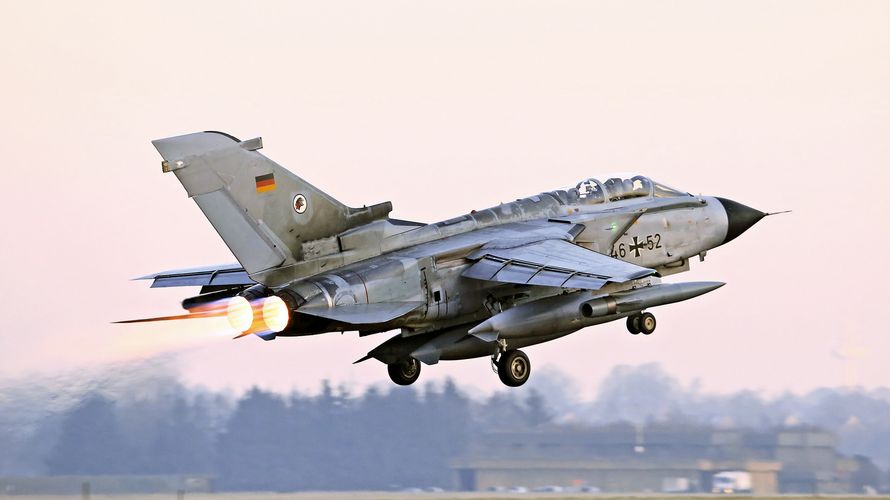 Die Bundeswehr-Tornados liefern der Koalition gegen die Terrormiliz IS Aufklärungsbilder Foto: Bundeswehr