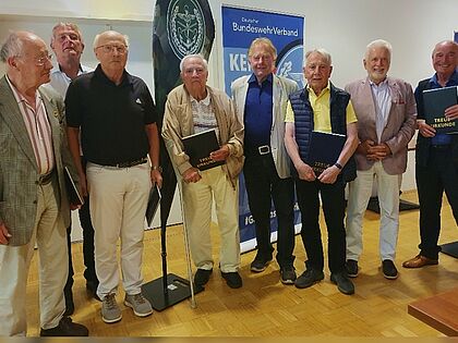 Bei der Feierstunde der KERH Starnberg-Tutzing-Weilheim zum 70-jährigen Jubiläum des DBwV geehrte Mitglieder, die mit ihrer jahrzehntelangen Treue zum Verband dessen Erfolgsgeschichte begleitet und mitgeschrieben haben. Foto: Martin Gregori