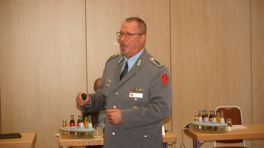 Hannes Dreier erläuterte die Gliederung und Zuständigkeiten im Landesverband Nord. Foto: DBwV