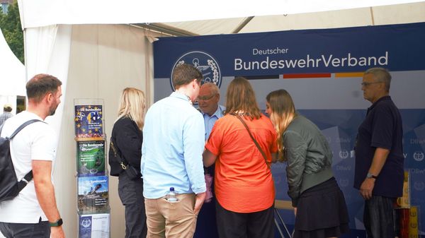 Am Stand des Deutschen BundeswehrVerbands können sich die Besucher wieder über die Arbeit der Interessenvertretung informieren. Foto: DBwV/Kruse/Archiv