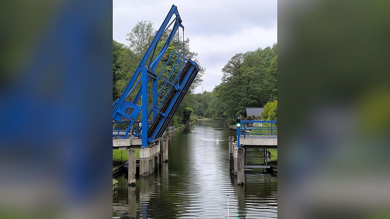 Mit einer Schiffstour über die sieben Seen der Dahme, endete der Tagesausflug der KERH’s Marzahn-Hellersdorf und Lichtenberg-Hohenschönhausen; Foto: Jörg Graffmann