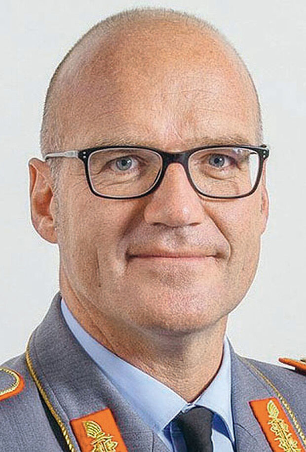Generalarzt Hans-Ulrich Holtherm leitet seit 1. März im BMG die zusätzliche neue Abteilung „Gesundheitsschutz, Gesundheitssicherheit, Nachhaltigkeit“. Foto: Thorsten Maybaum