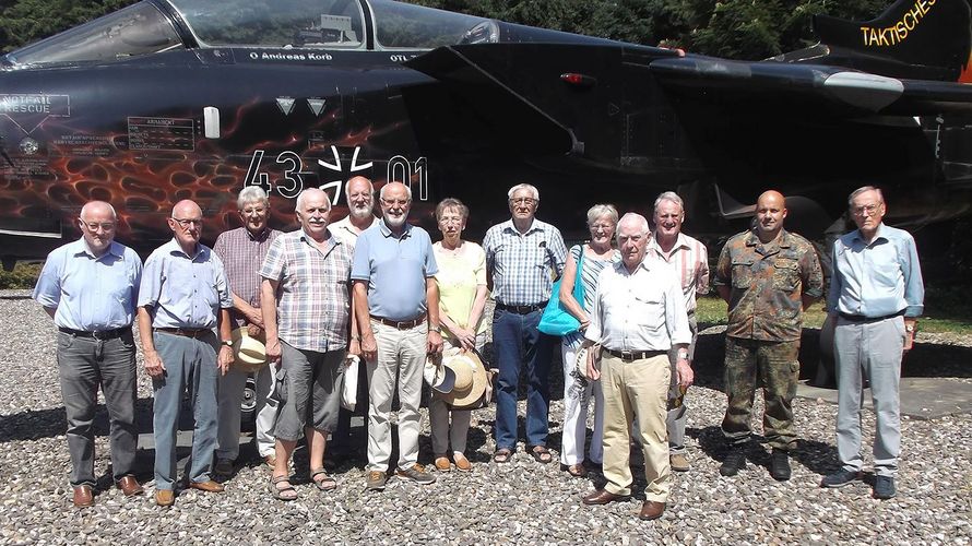 Besuchten den Luftwaffenstandort Büchel: Ehemalige der KERH Mayen-Andernach-Mendig