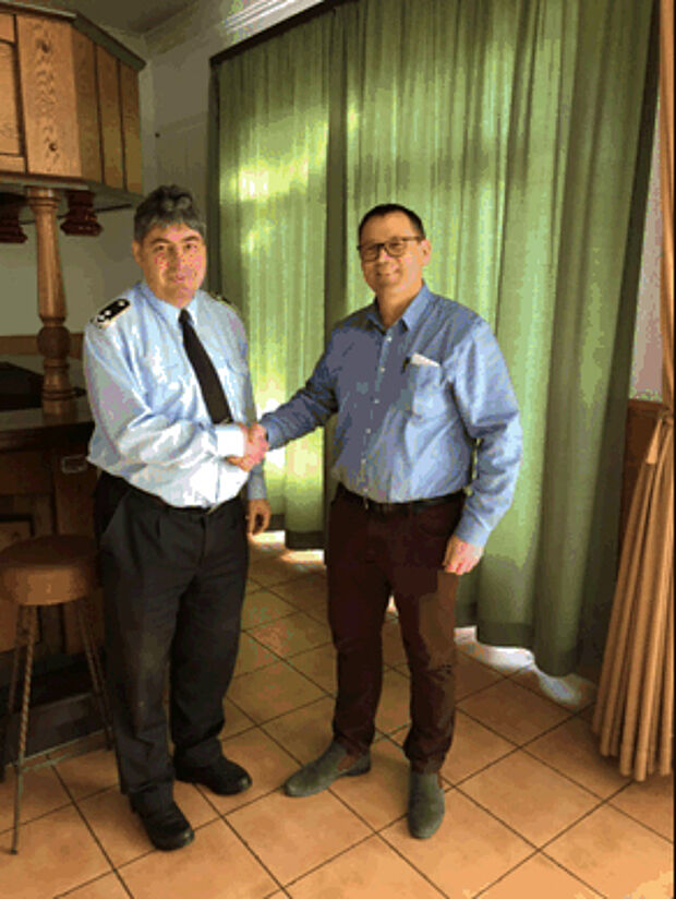 Verabredeten weitere Zusammenarbeit: Oberstleutnant Andreas Geckeis (l.) und Johannes Müller, Bundesvorstandsmitglied des IGBI - Verband des Technischen Dienstes der Bundeswehr e.V. Foto: Sascha Odelga