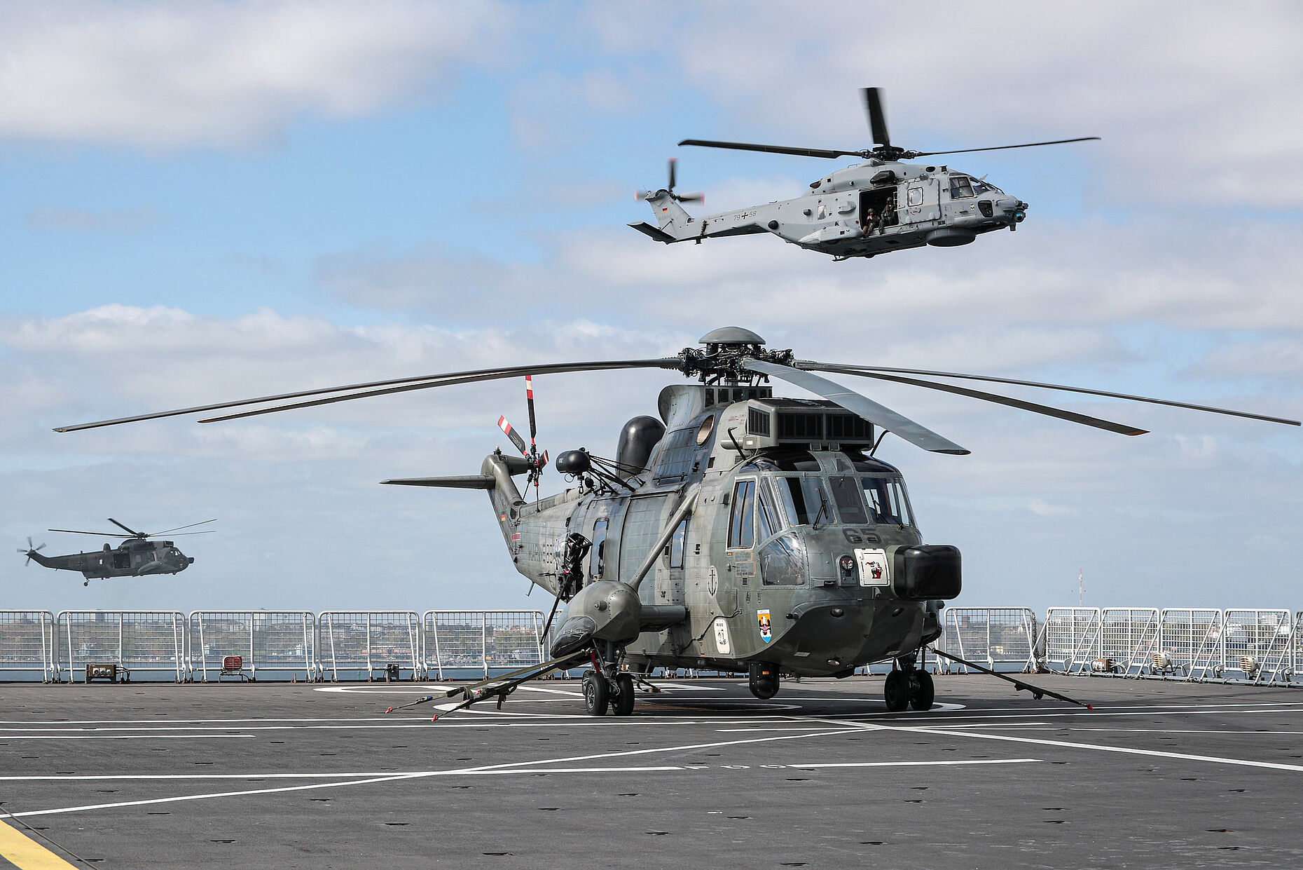Sea King während der militärischen Evakuierungsübung Schneller Adler 2022 in der Kieler Förde. Foto: Bundeswehr/Nico Theska
