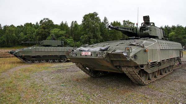 Schützenpanzer Puma im Rahmen der taktischen Einsatzprüfung auf dem Truppenübungsplatz in Bergen. Foto: Bundeswehr/Jane Hannemann