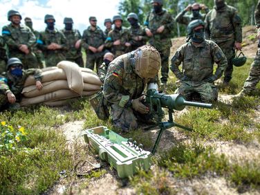 Im Rahmen der Ausbildungsunterstützung wurden ukrainische Soldaten unter anderem in der Beseitigung von Minen trainiert. Foto: Bundeswehr
