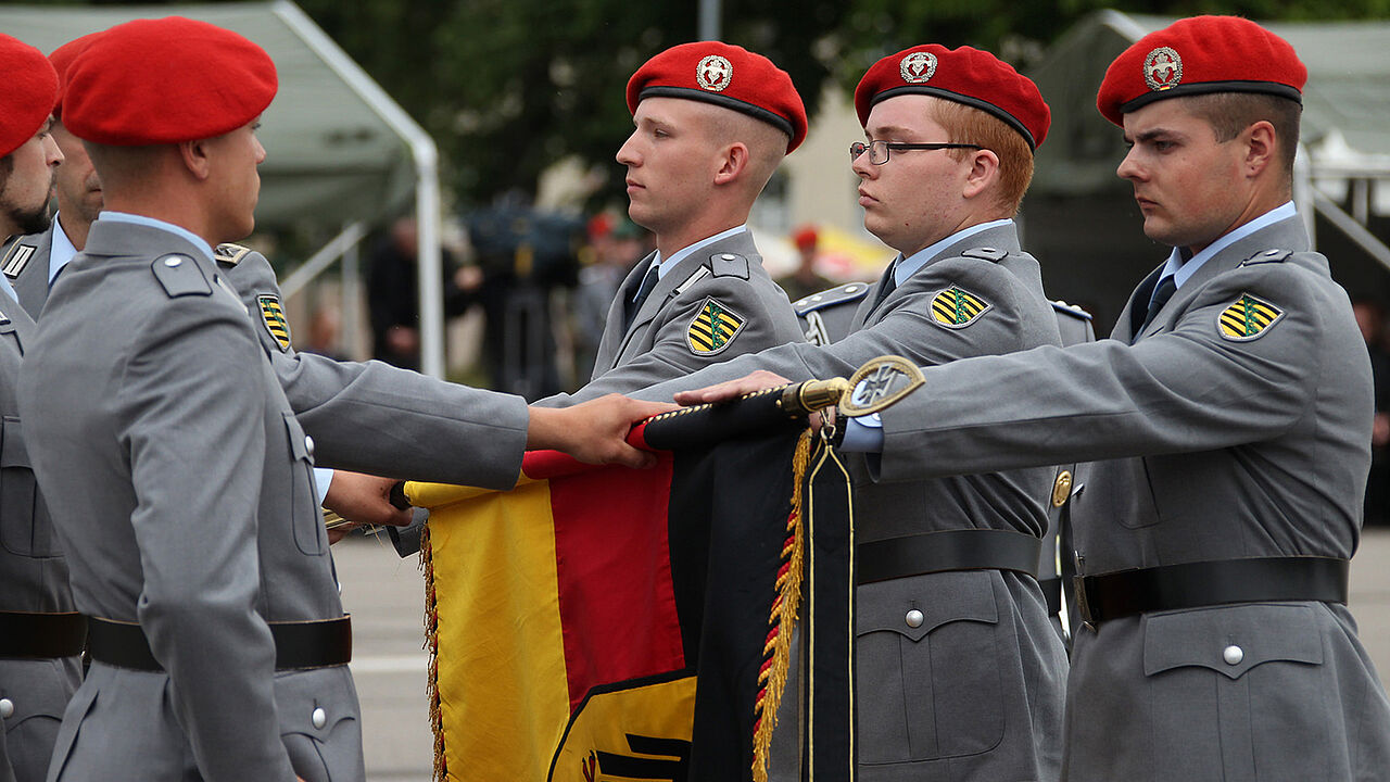 Wie soll künftig mit dem Thema Tradition in der Bundeswehr umgegangen werden? Dazu veranstaltet das BMVg eine Reihe von Workshops