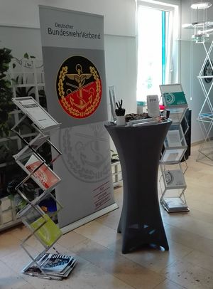 Natürlich war auch der DBwV mit einem Stand vertreten. (Foto: Jürgen Schreier)