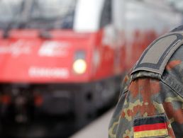 Endlich am Ziel: Soldaten können künftig kostenlos mit der Bahn fahren. Foto: DBwV/Schmidt