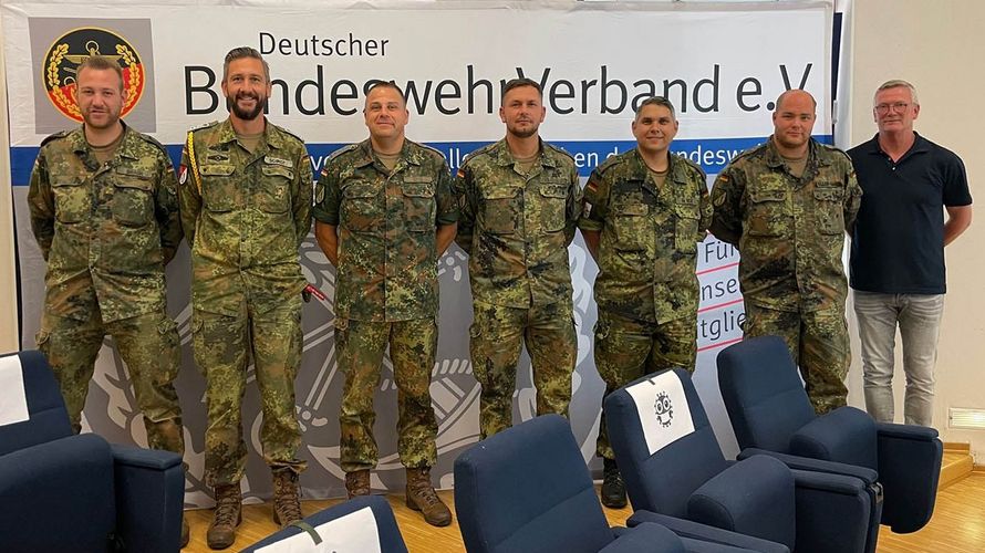 Das Vorstandsteam der Truppenkameradschaft Luftwaffenunterstützungsgruppe Wahn Foto: TruKa LwUstgGrp Wahn