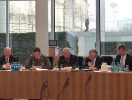 Der DBwV-Bundesvorsitzende André Wüstner war zu Gast bei der Arbeitnehmergruppe der CDU/CSU- Bundestagsfraktion Foto: Peter Weiß