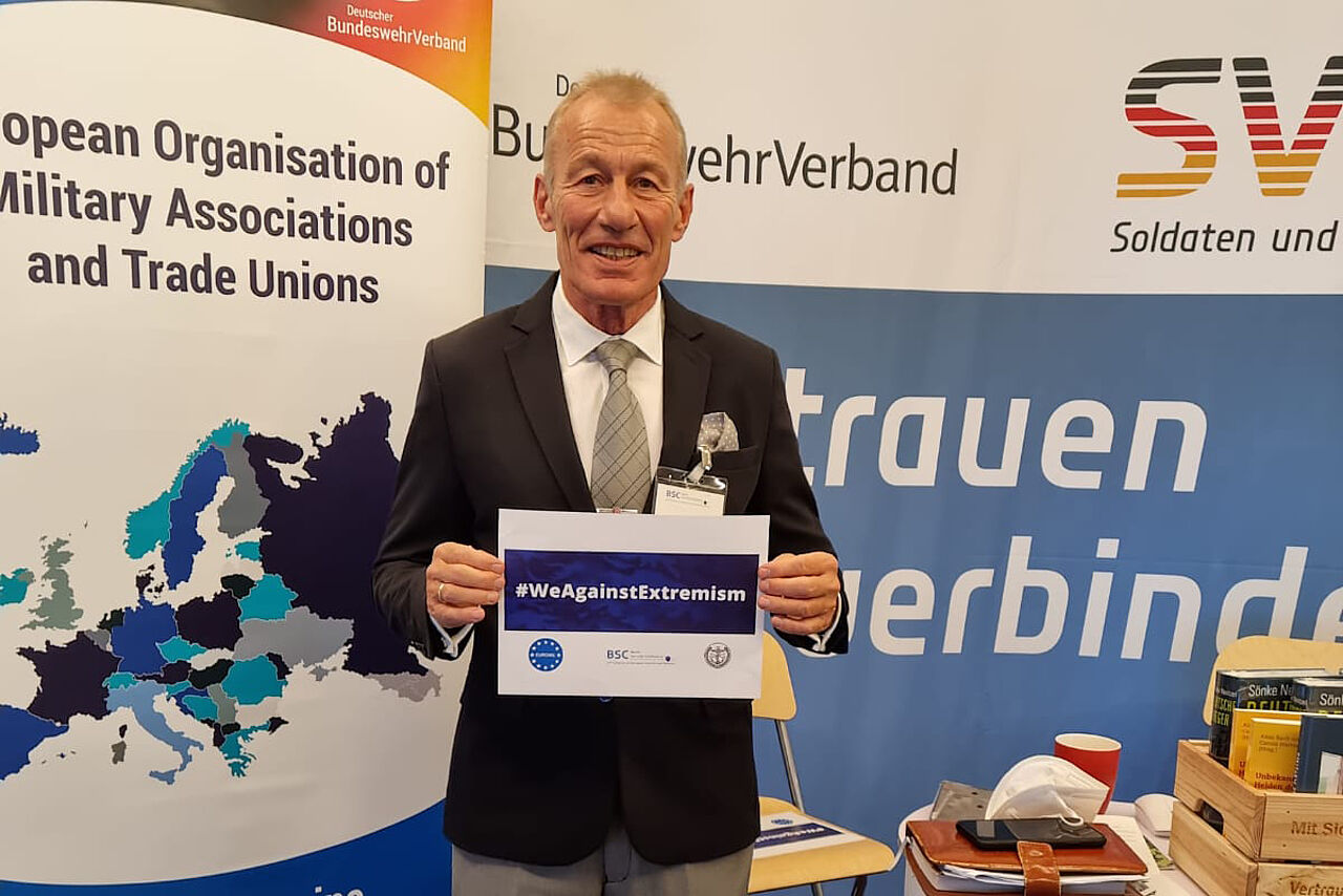 Klare Zeichen setzen gegen Extremismus: Das ist das Ziel der Social-Media-Kampagnen "WeAgainstExtremism". Foto: DBwV