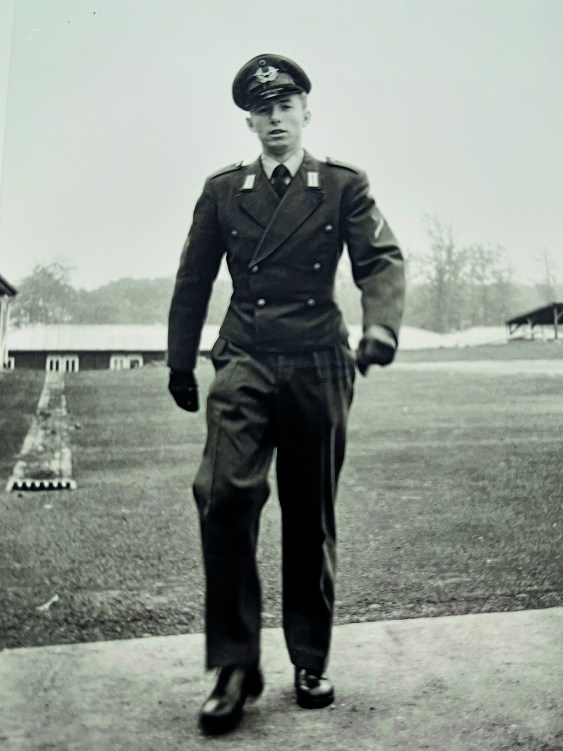 Peter Uhde während seiner Grundausbildung. 