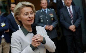 Von der Leyen hob in ihrer Rede die Bedeutung des DBwV für die Arbeit des Ministeriums hervor Foto: DBwV/Scheurer