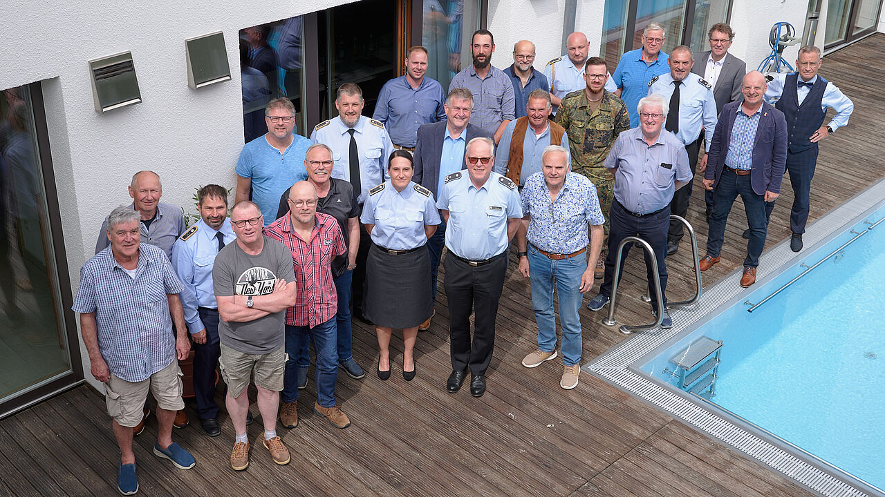 Mandatsträger des Bezirks Altbayern erhielten bei der zweitägigen Tagung in Altfraunhofen von Referenten aus dem Landesverband und DBwV-Partner Informationen für ihre Vorstandsarbeit. Foto: DBwV/Ingo Kaminsky