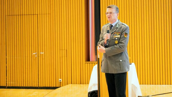 DBwV-Bundesvorsitzender Oberst André Wüstner: Die Zeitenwende muss nun endlich greifen. Foto: Daniela Skrzypczak 