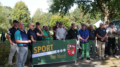 Mittwochsmänner und DBwV-Mitglieder bei der Einweisung. Foto: DBwV