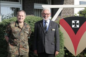 Hauptmann André Häusler, Vorsitzender Standortkameradschaft Geilenkirchen, mit dem Landesvorsitzenden West, Oberstleutnant a.D. Thomas Sohst Foto: ZVBw\Leonhardt