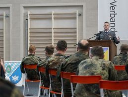 Der Bundesvorsitzende warb in seiner Rede darum, sich als Mitglied des DBwV bei der Bewältigung verbandspolitischer Herausforderungen aktiv einzubringen. Foto: Presseoffizier GebAufklBtl 230