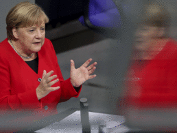 Bundeskanzlerin Angela Merkel sprach sich für mehr deutsche Verantwortung im transatlantischen Bündnis aus. Foto: picture alliance/AP Photo