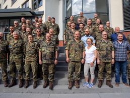 Mit 35 von 55 Sitzen stellt der Deutsche BundeswehrVerband die stärkste Fraktion im Bezirkspersonalrat beim Kommando Heer. Foto: DBwV/Yann Bombeke